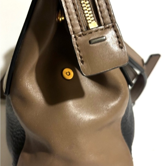 Marc by Marc Jacob’s Elegant Black and Cream  satchel Handbag - Picture 6 of 12